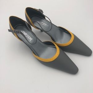 COUP D’ETAT Gray And Mustard Pump Size 9